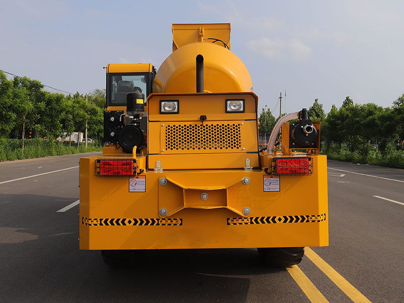2.6 cubic meter mixer truck
