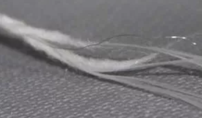 Hilos Cerámicos Retorcidos con Refuerzo de Alambre de Acero y Filamento de Fibra de Vidrio HP01CS Refractario