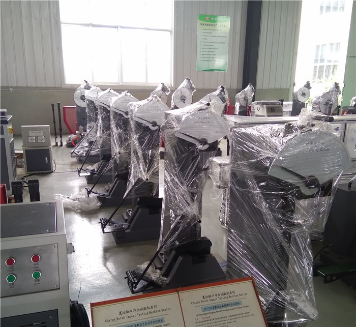 Working Process of Semi-Automatic Pendulum Impact Testing Machine 