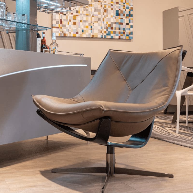 Designer Roche Bobois Lounge Chair Rotating Dolphin Armchair Hotel Rotating Model Room Chair Personalized Single Seater Chair