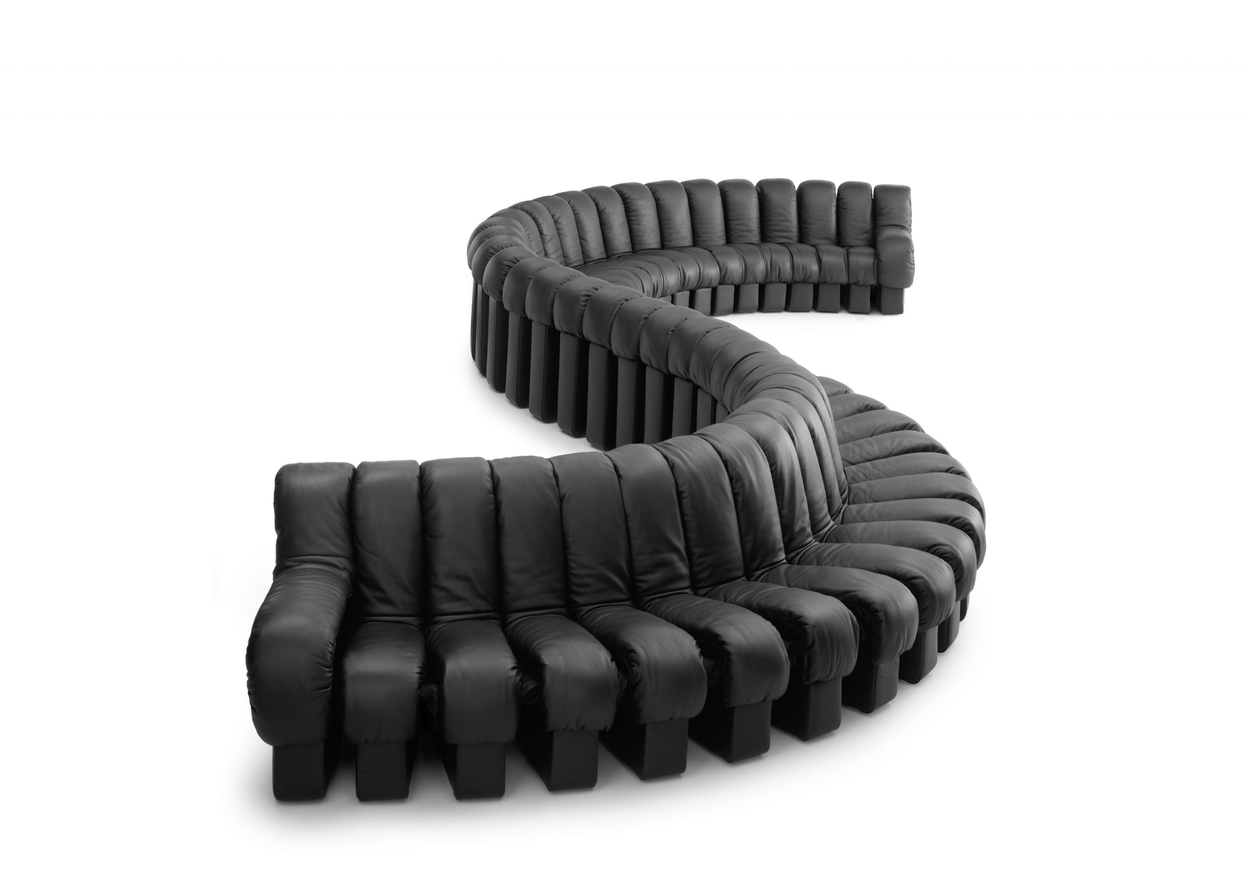 French Retro Black Italian Light Luxury Designer S-Shaped Curved Modular Piano-Key Genuine Leather Sofa
