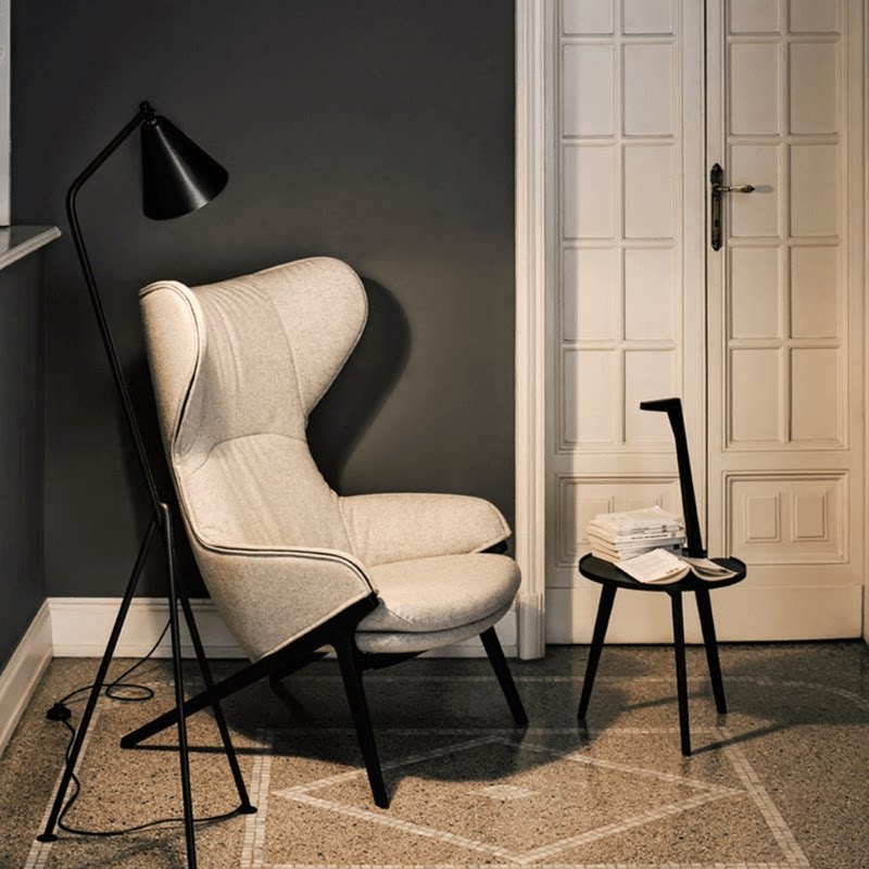 Cassina P22 High-back Fiberglass Armchair | Luxury Designer Chair SEO 关键词版标题