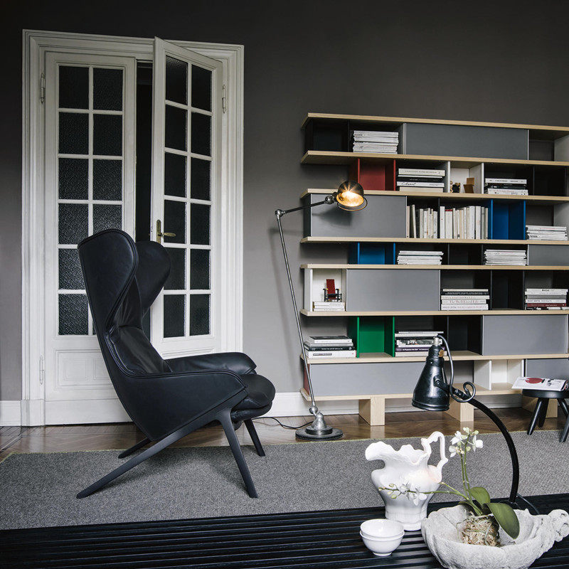 Cassina P22 High-back Fiberglass Armchair | Luxury Designer Chair SEO 关键词版标题