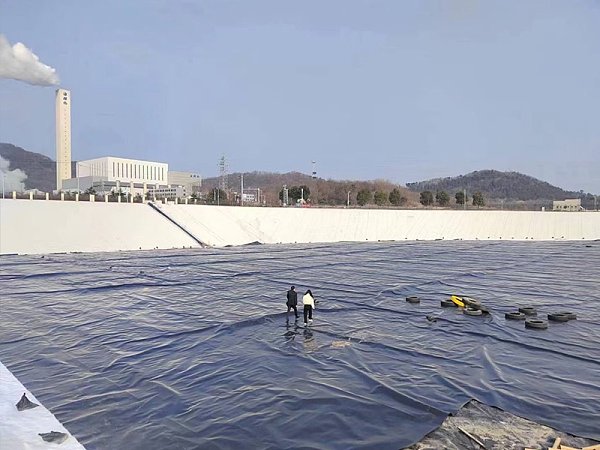 The fireproof reservoir in Zhejiang Province, China