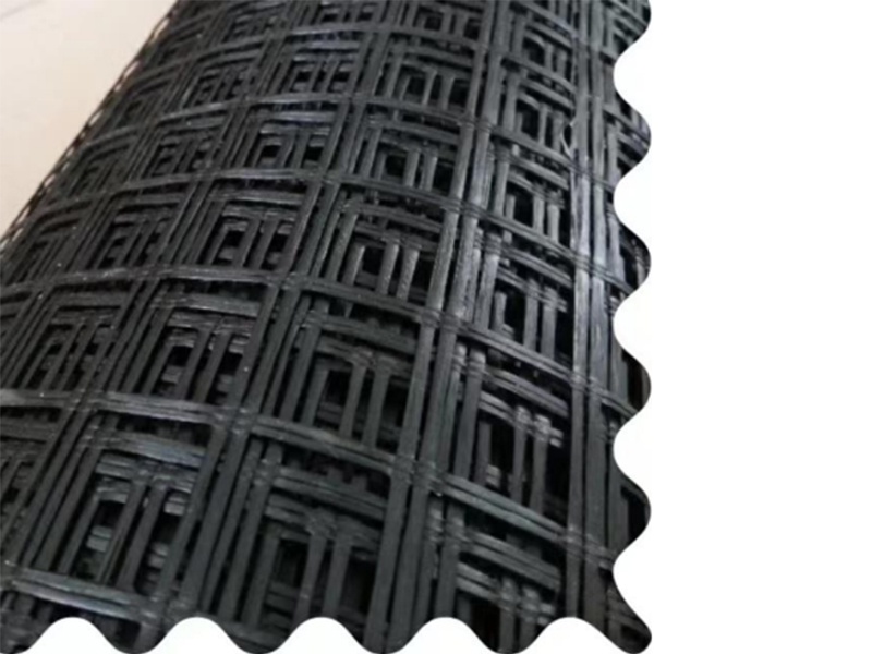 Plastic geogrid