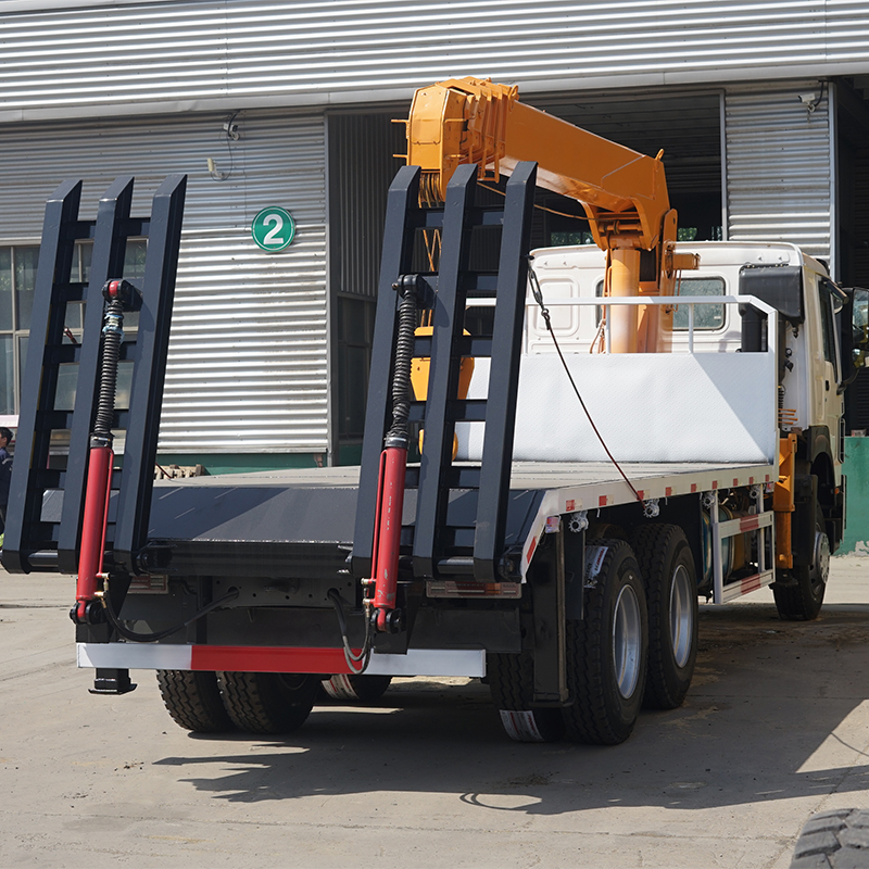 Used & Remanufactured Truck-mounted Crane Truck With Boom 6X4