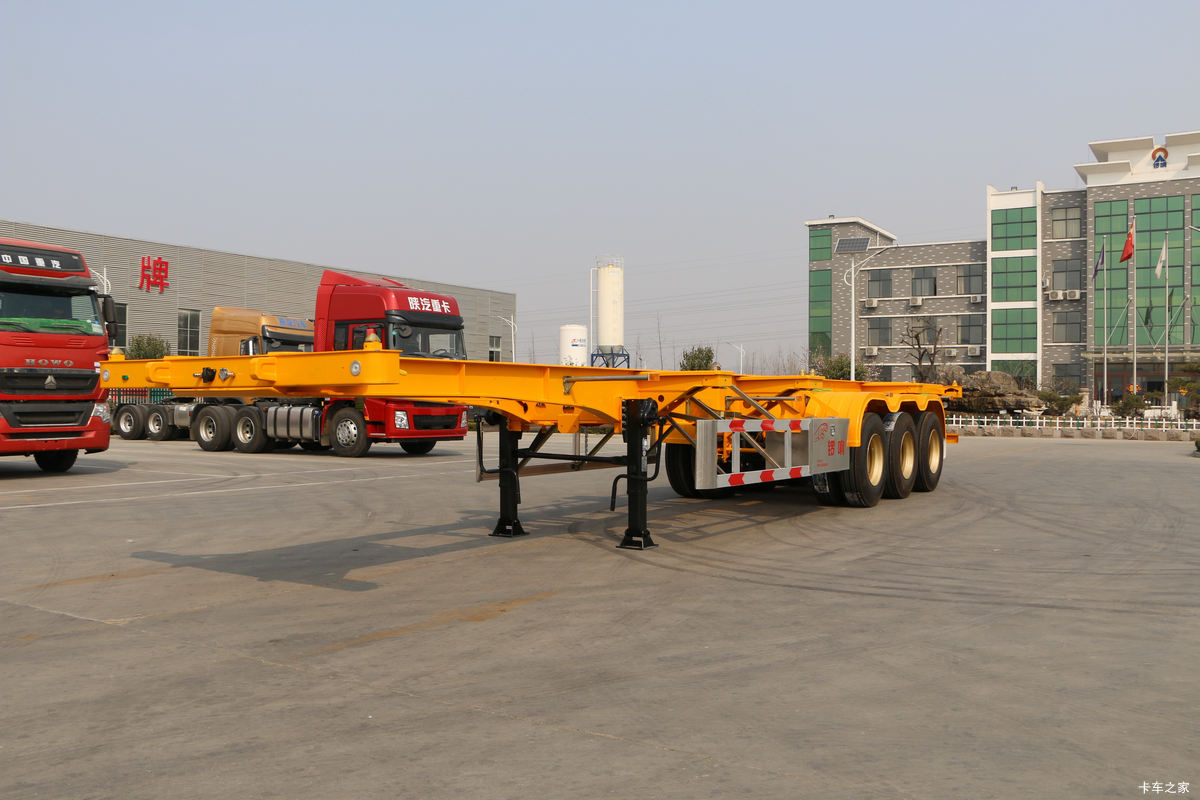 Used 40 foot containerized semi-trailer