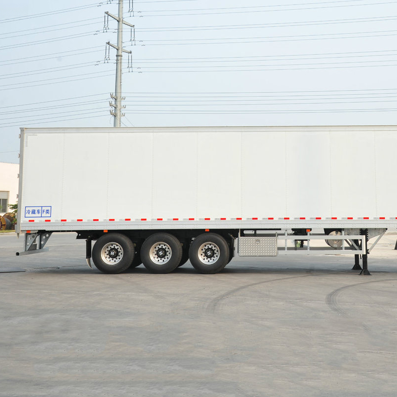 Used 13.6-meter refrigerated semi-trailer