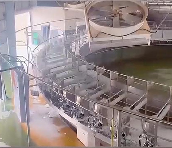 Milking Platform Cleaning Equipment