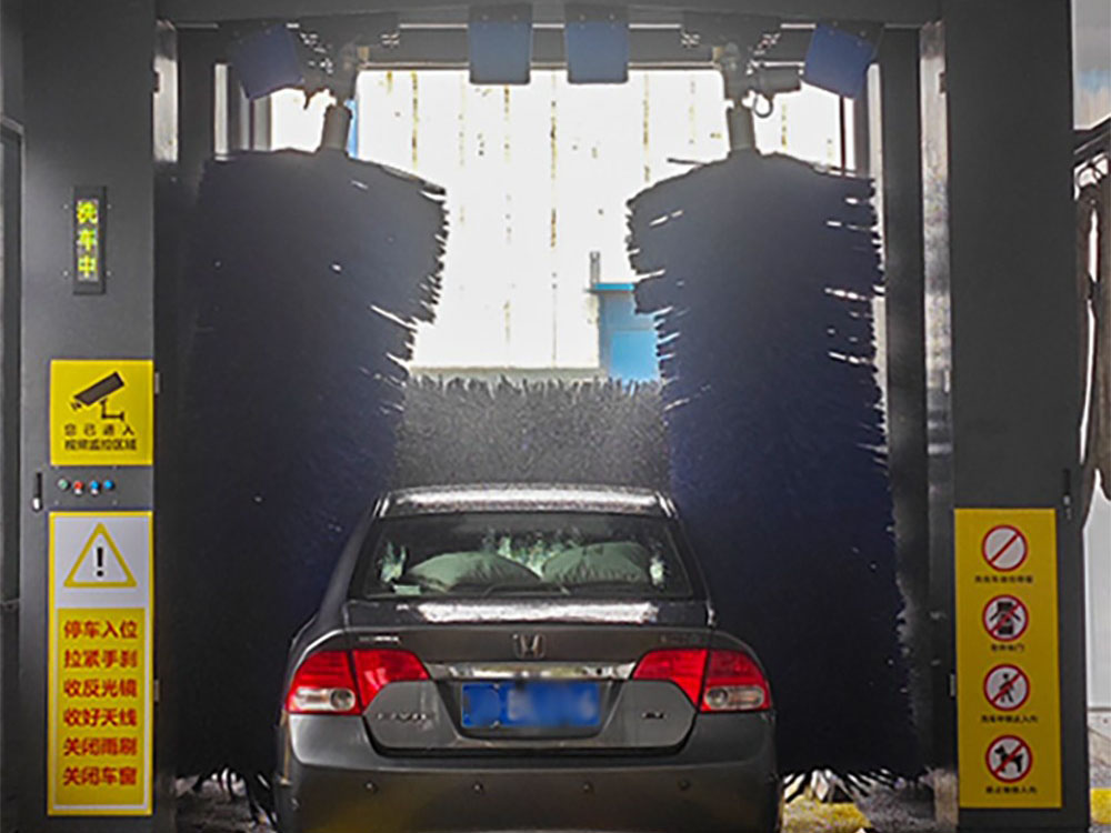 Working principle of automatic car washing machine