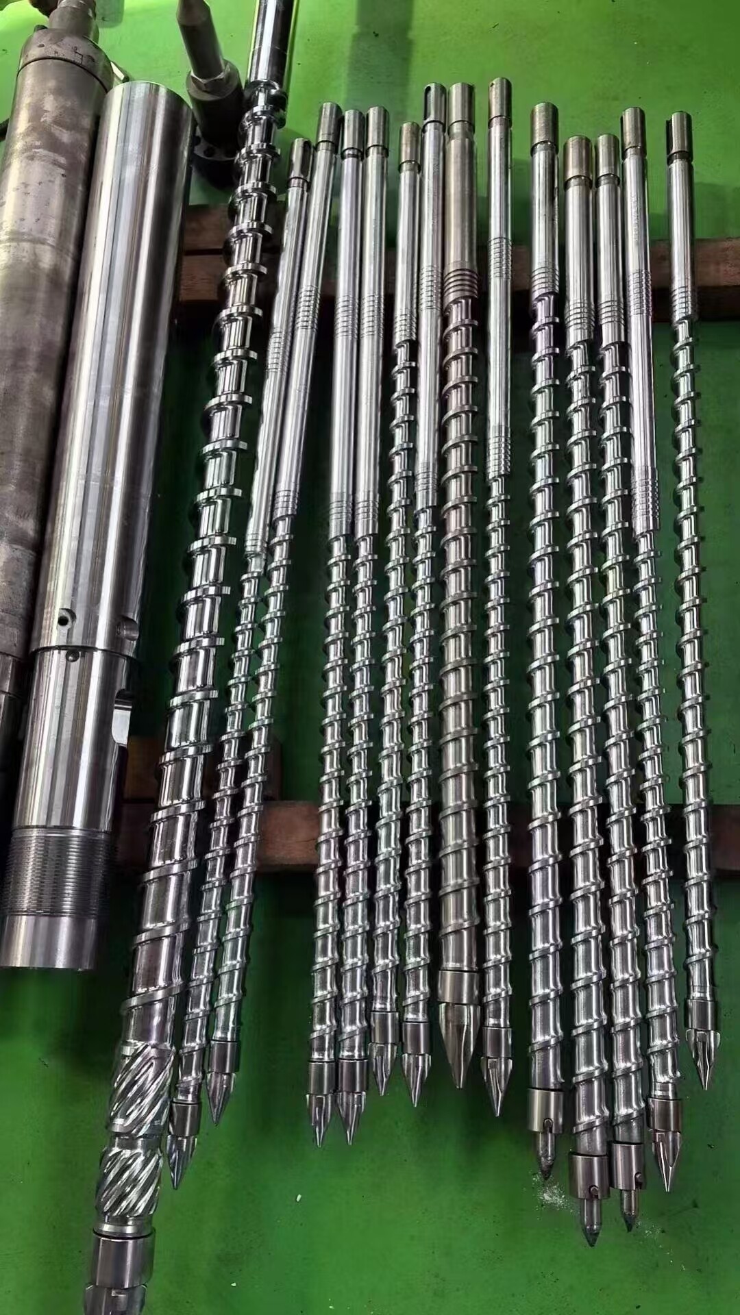 CIS customer reserve spare parts for extruders