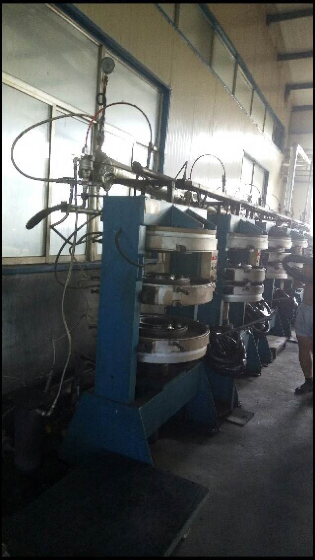 Secondhand Motocycle Tyre Curing Press