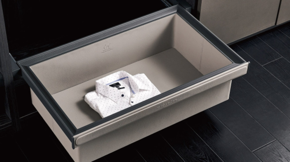 Grade E clothing storage basket