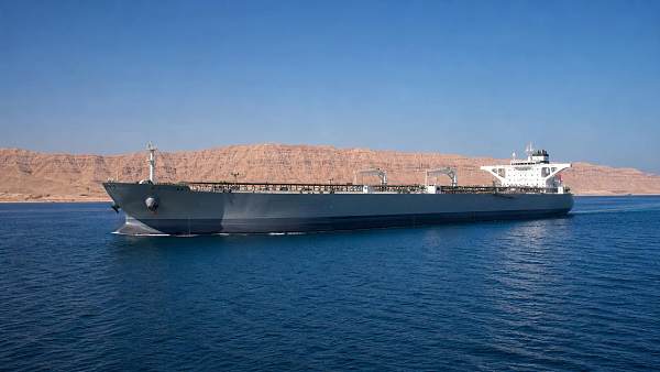Hormuz Strait Transit Up 31 Vessels, But Insurance Costs Rise Structurally Hormuz Strait Transit Up 31 Vessels, But Insurance Costs Rise Structurally