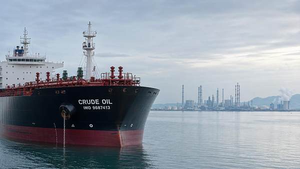 US Extends Russia Oil Sanctions Waiver to June 17 US Extends Russia Oil Sanctions Waiver to June 17