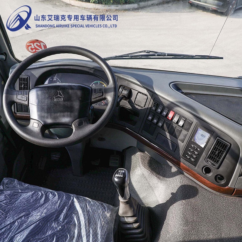 Refurbished HOWO TH7 460hp 8x4 12-Wheel Dump Truck to Africa 