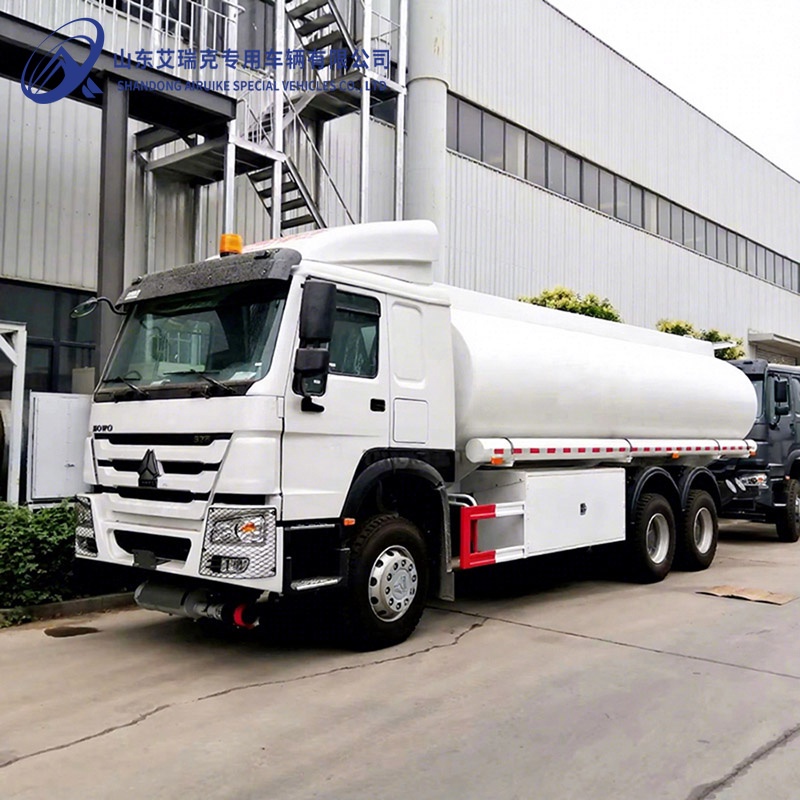 Howo 6*4 20m3 371HP Carbon/Stainless Steel LHD/RHD oil tanker Truck