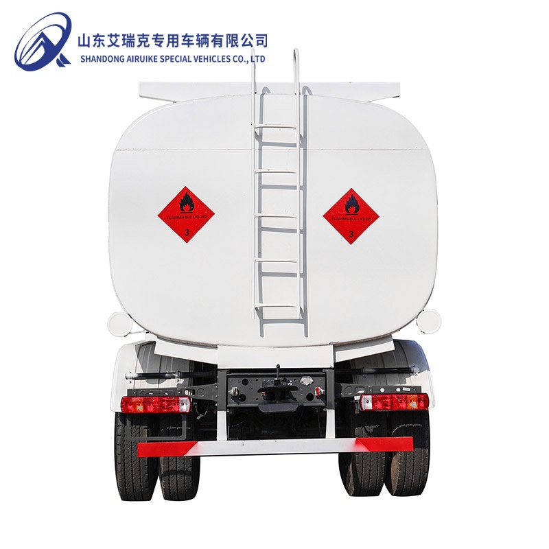 Used HOWO Oil Tanker White 30m3 8×4 Oil Tank Truck in Stock