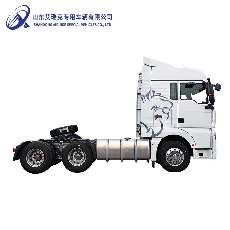 Used Sinotruck HOWO C7H 540HP 6X4 Tractor Truck to Africa