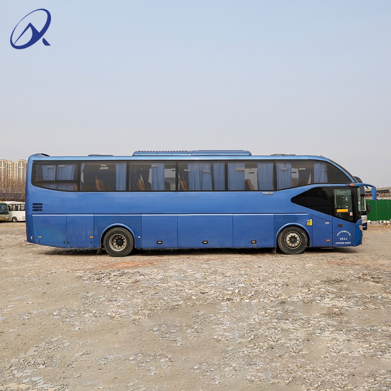 Second Hand Bus Price 37-60 Seats YuTong Brand 6127 model 2019 Right Hand Driver Bus
