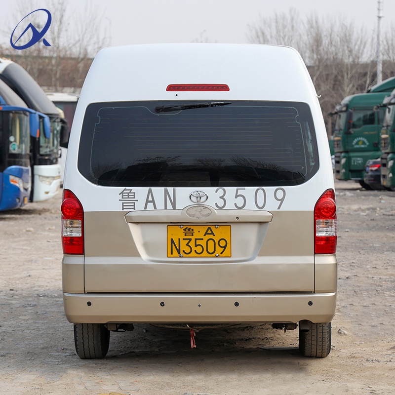 New Hot Sale 2018 2019 Refurbished Toyota Hiace Petrol Diesel Engine Middle Roof Coach Bus