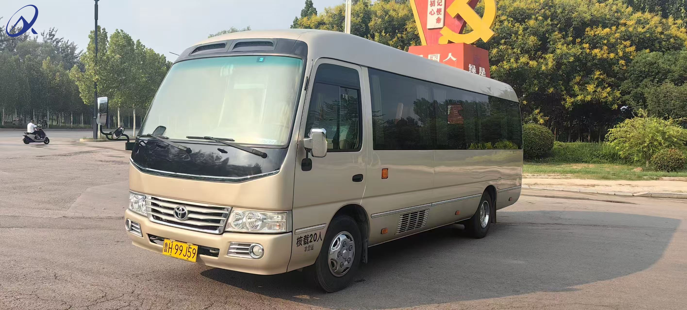 Used Toyota Coaster 20/23/30-Seater 2018 2019 year Diesel Gasoline Engine Bus in Stock