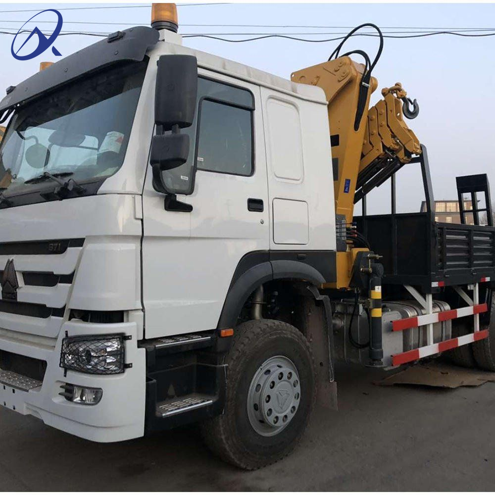 HOWO RHD 8*4 Folding Boom 12ton 8ton 371hp Knuckle Boom Crane Truck