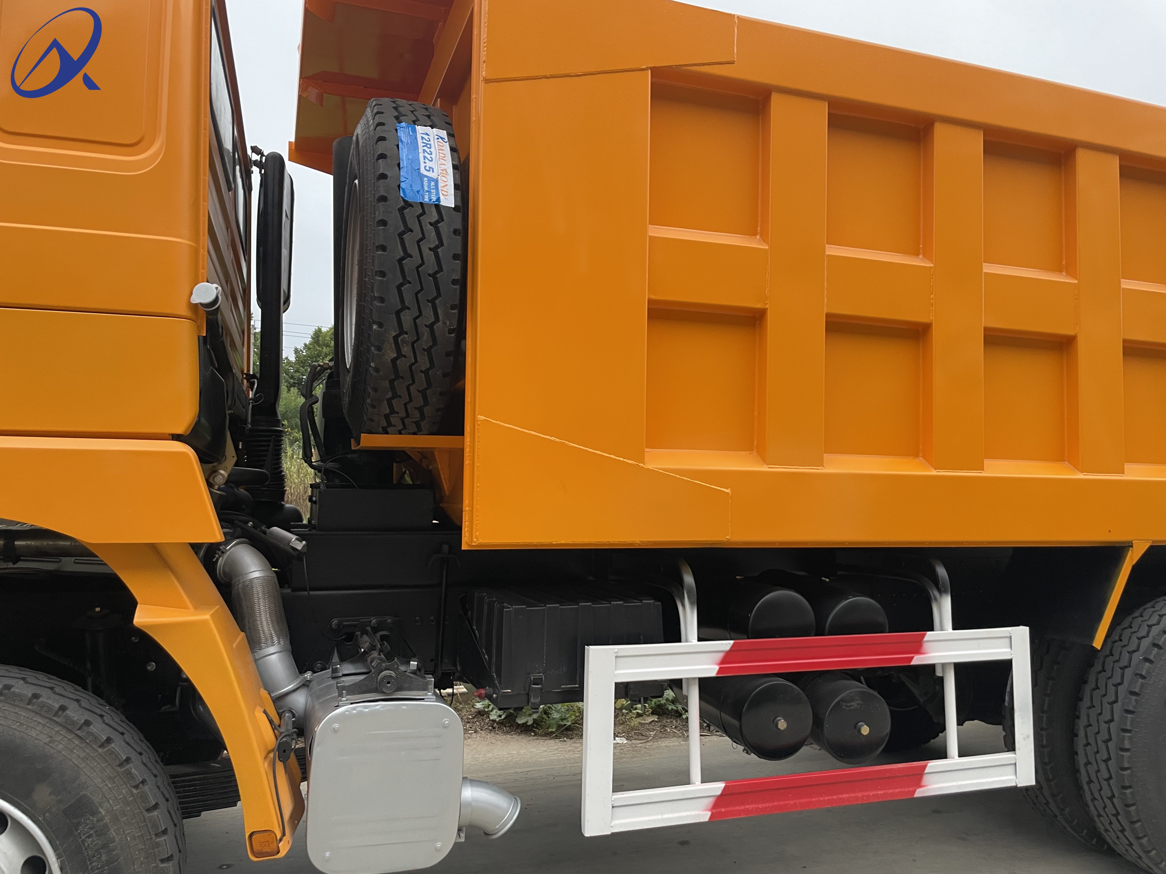 Used Shacman F3000 6×4 10 Wheel M3000 LHD Tipper Truck 