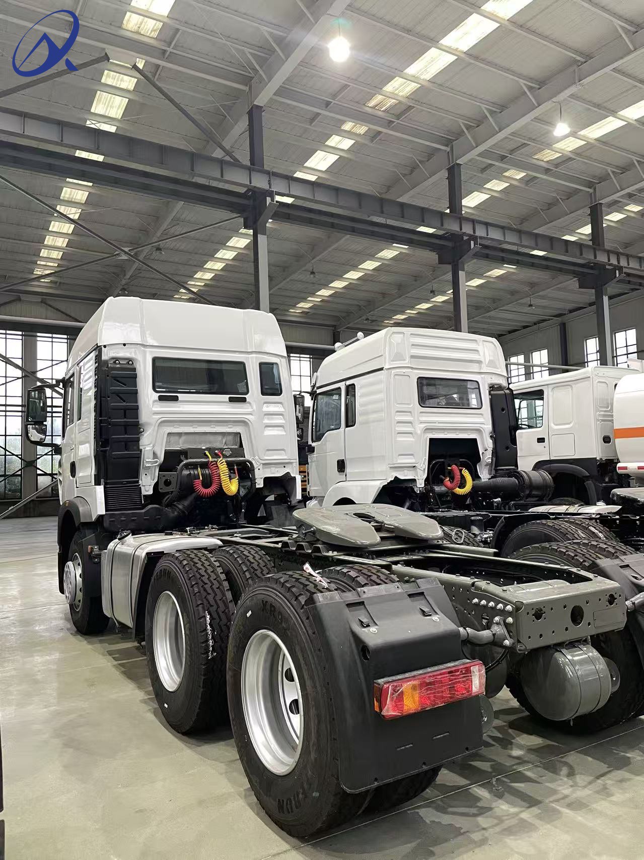 Used Sinotruk HOWO TX7 6X4 400/430hp LHD Tractor Truck Head