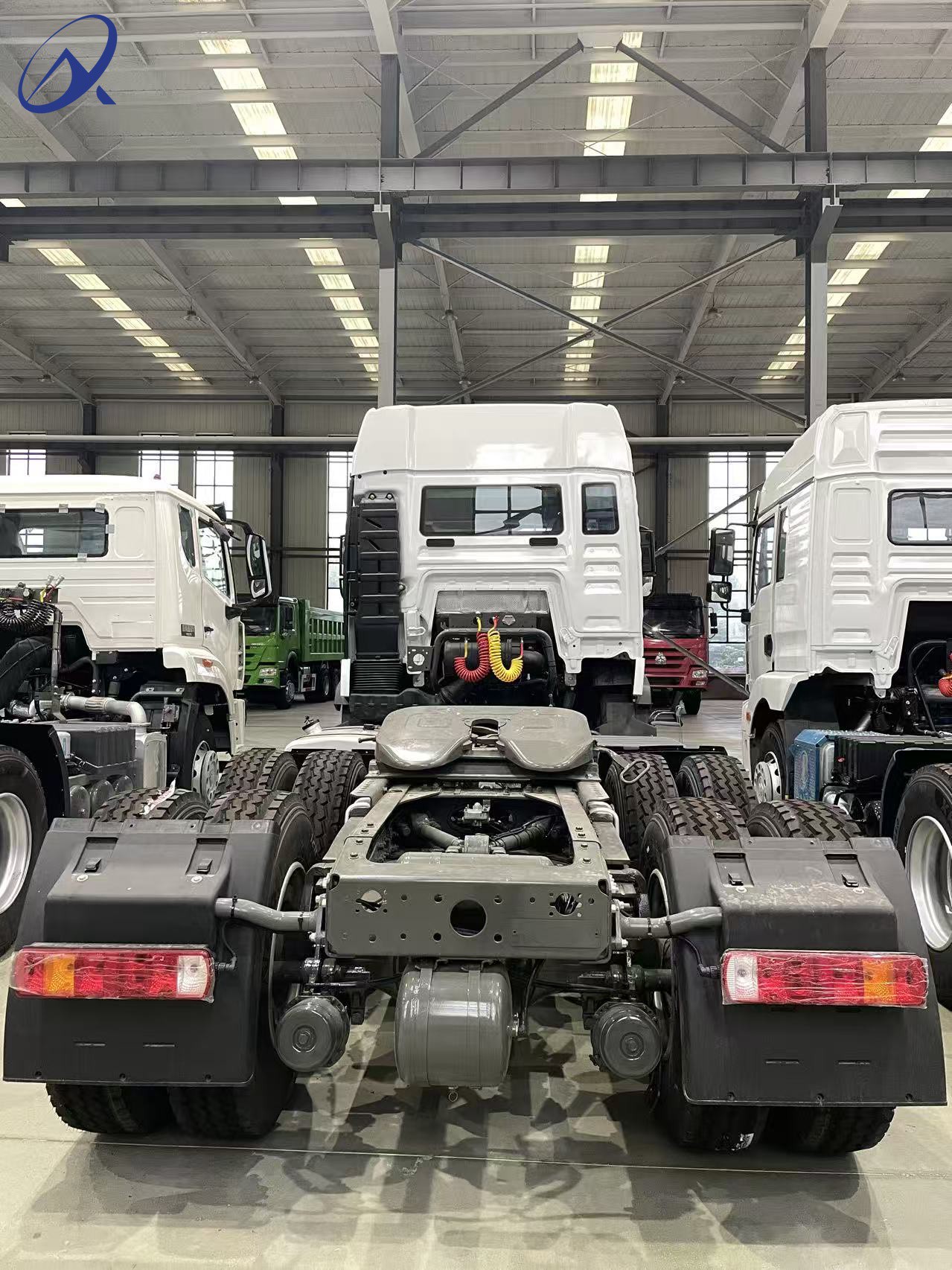 Used Sinotruk HOWO TX7 6X4 400/430hp LHD Tractor Truck Head