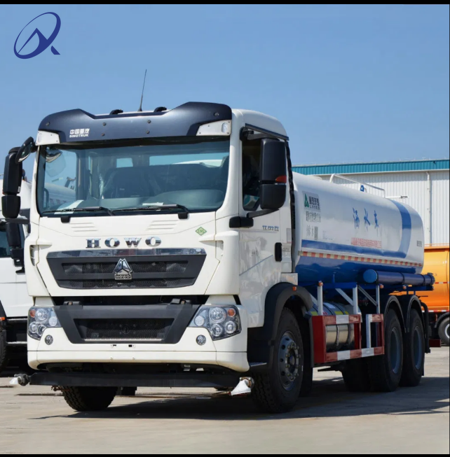 HOWO 6X4 10 Wheels Water Tank Truck 371hp Sprinkler in Stock