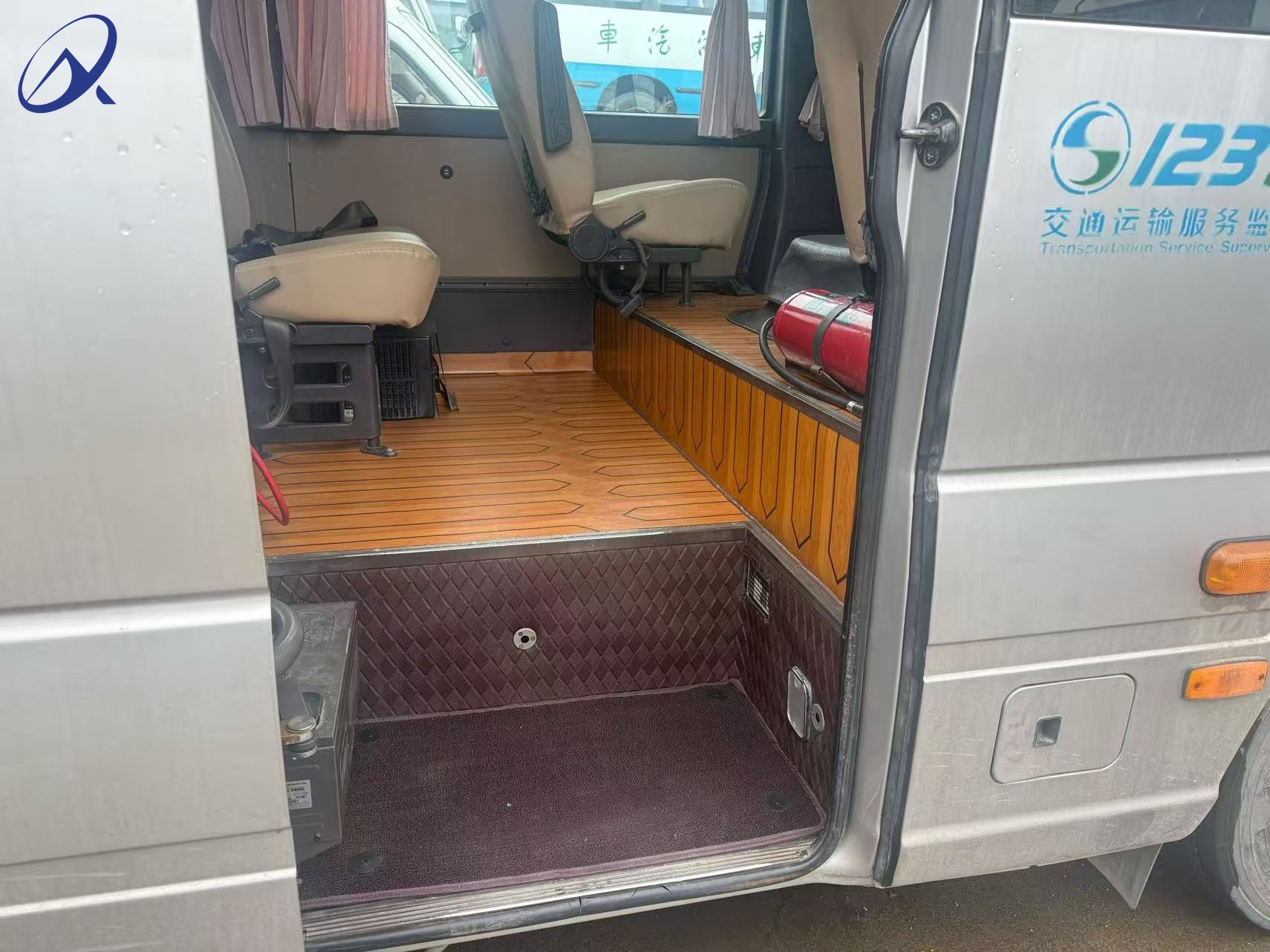 2017 Used Refurbished 26 Seats 30-Seater Mini Diesel Hyundai county Bus for Sale
