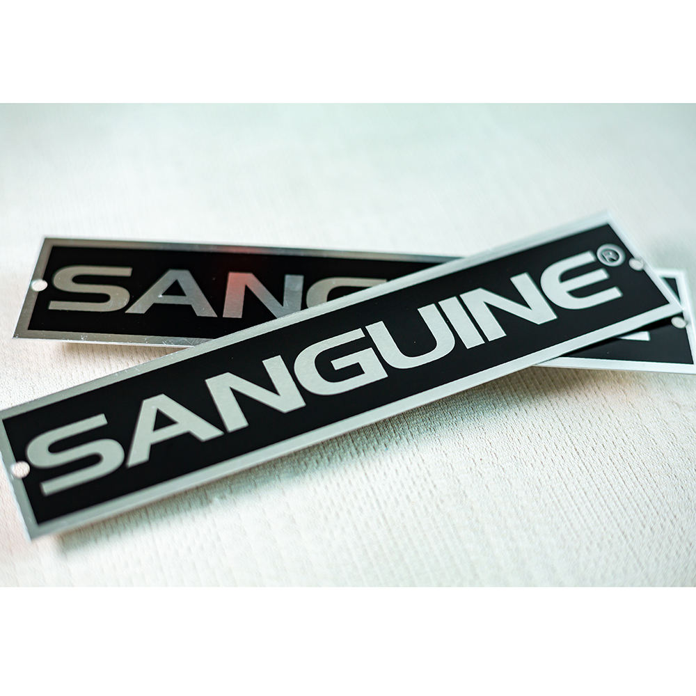 Customized car brand nameplate