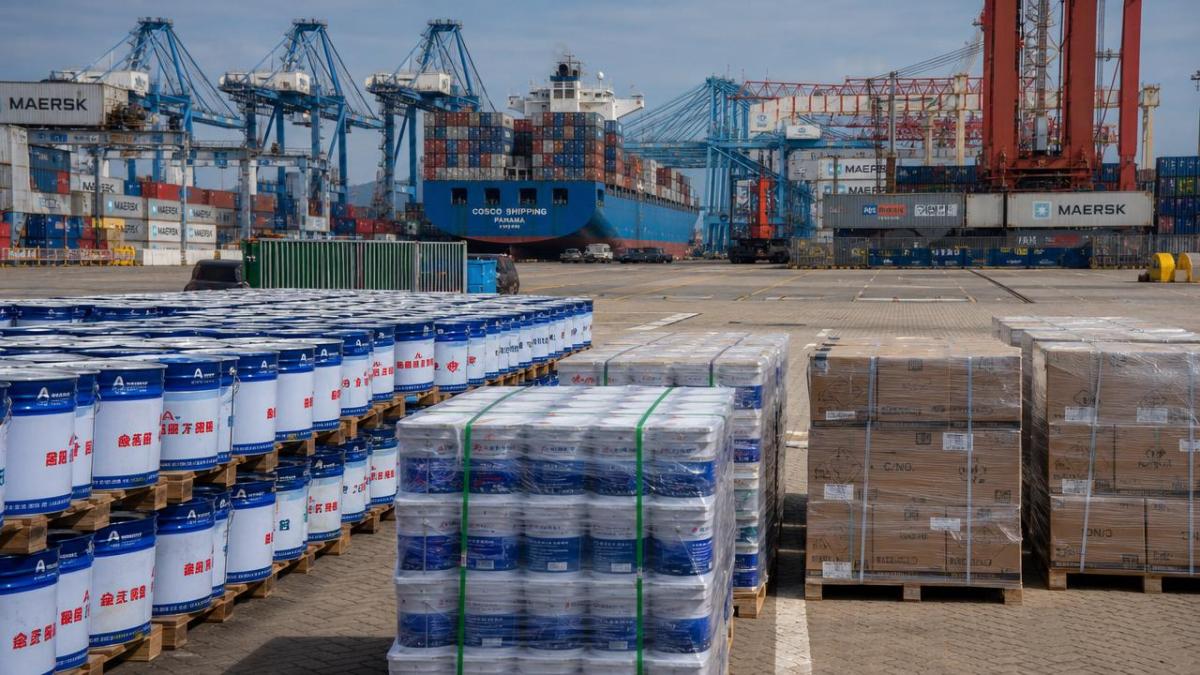 South China Export Capacity Tightens on Middle East, SEA Routes South China Export Capacity Tightens on Middle East, SEA Routes