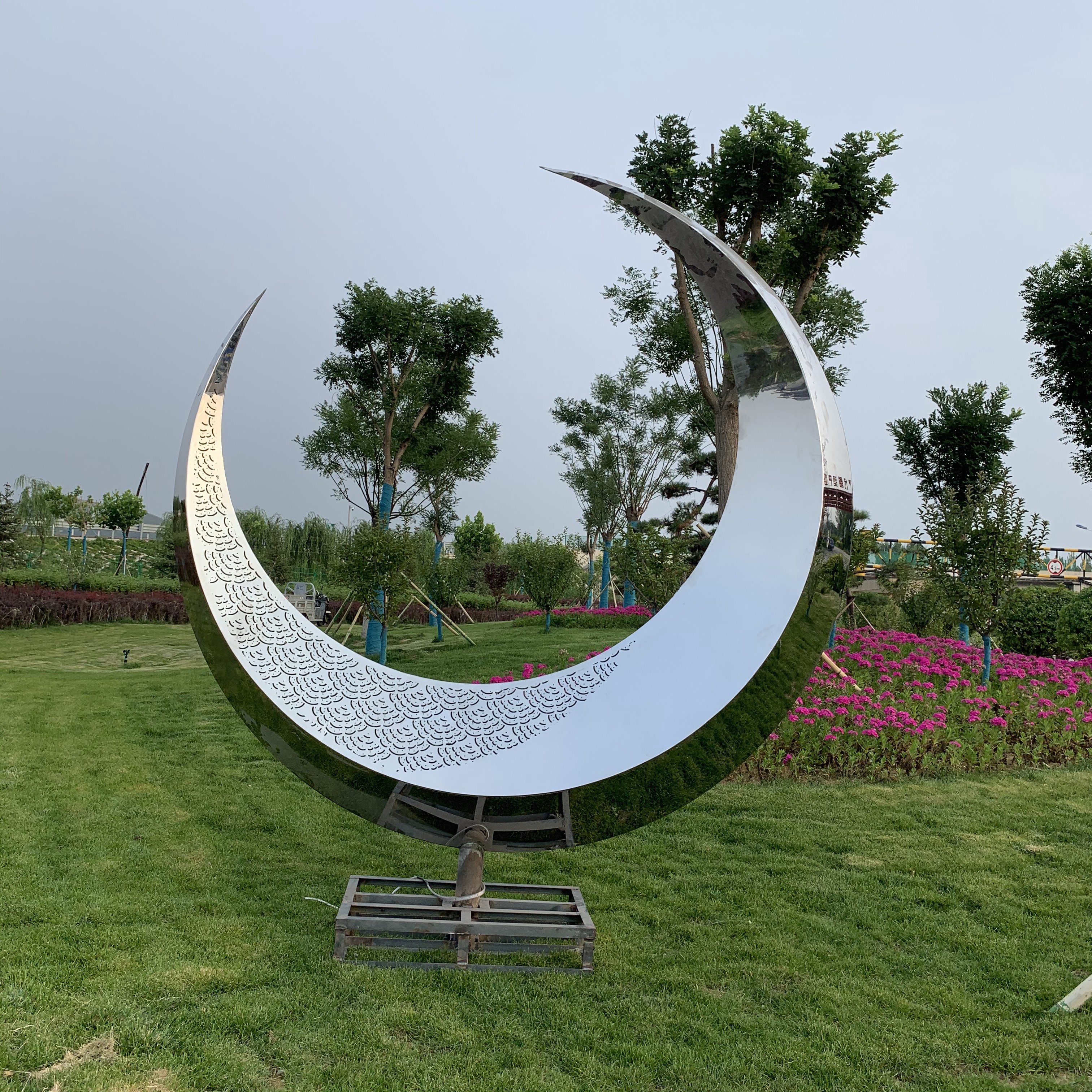 Stainless steel sculpture