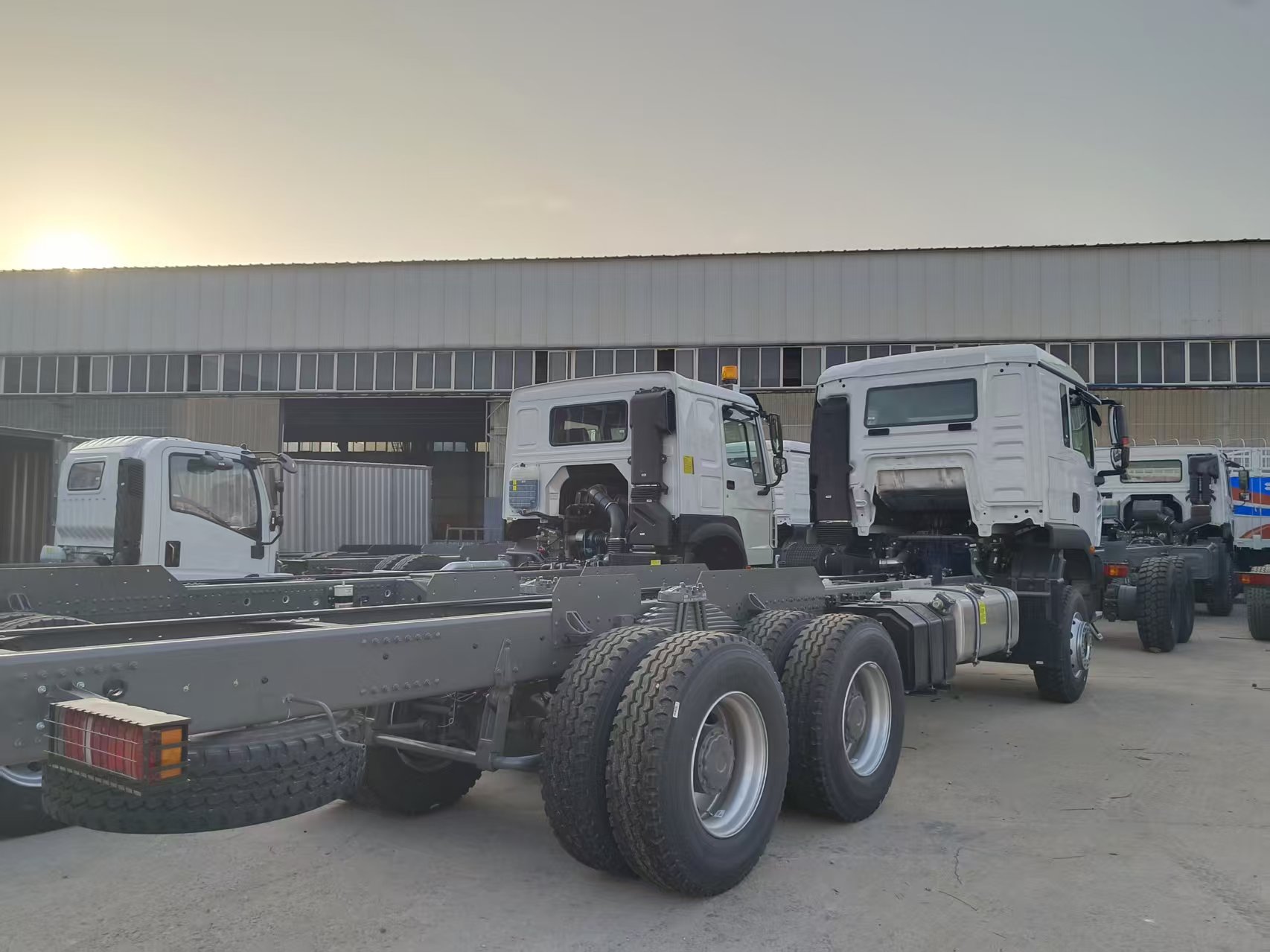 Camion HOWO TX 8×4 Crago