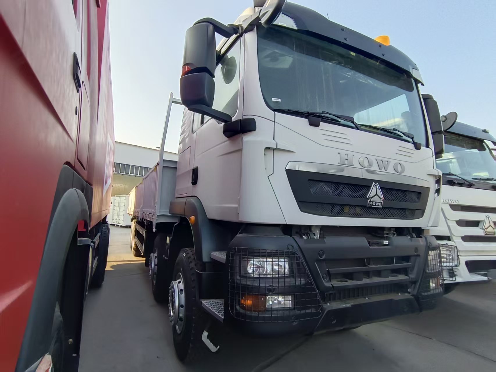 Camion HOWO TX 8×4 Crago