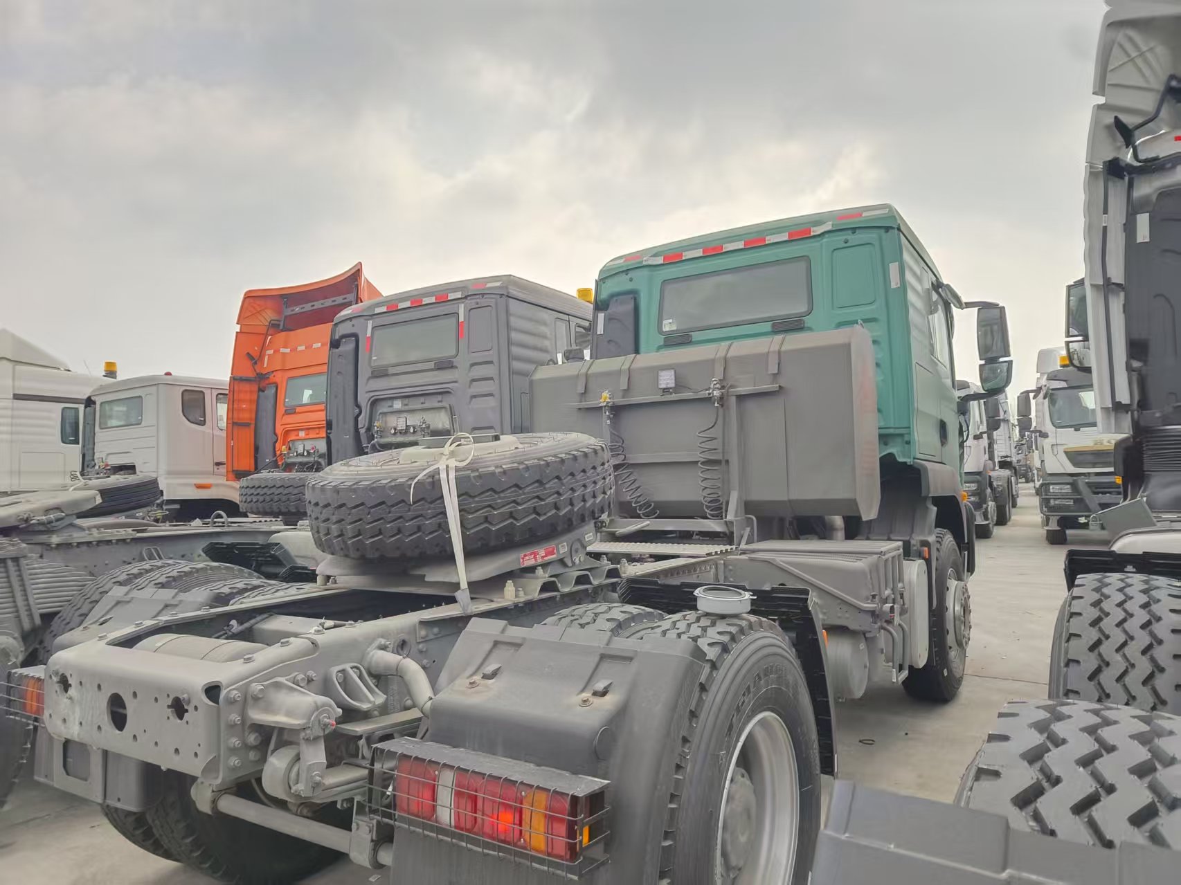 Tracteur routier HOWO TX 4×2