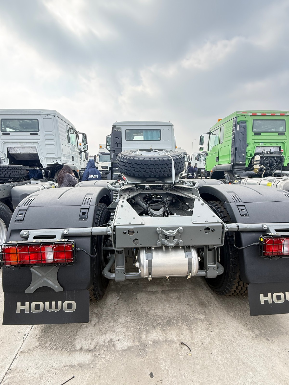 Tracteur routier HOWO TX 6×4