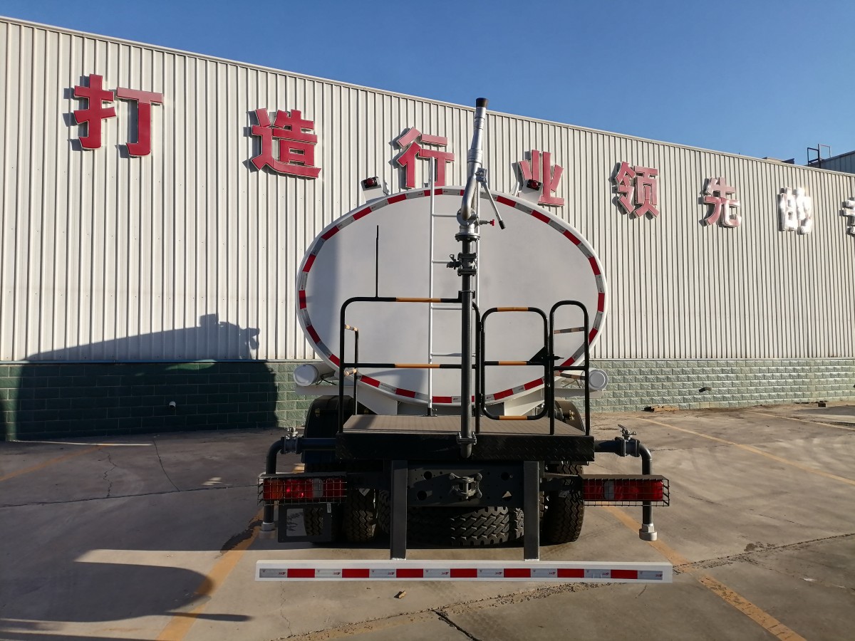 Camion-citerne HOWO TX 6×4