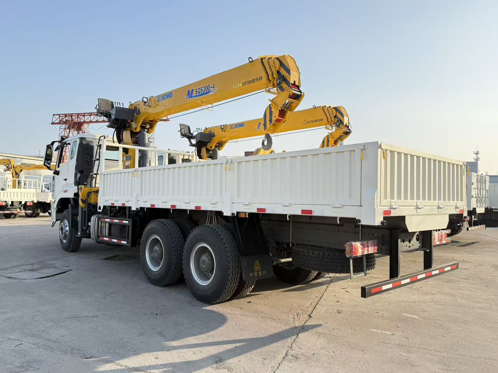 Camion-grue HOWO NX 6×4