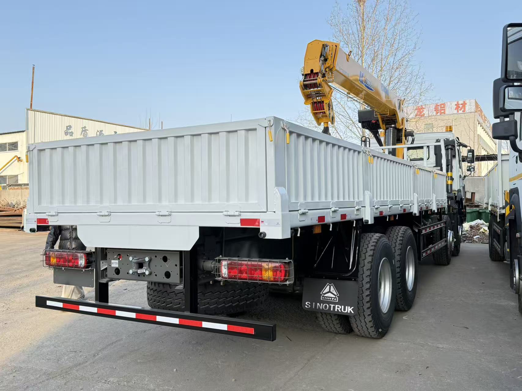 Camion-grue HOWO NX 6×4