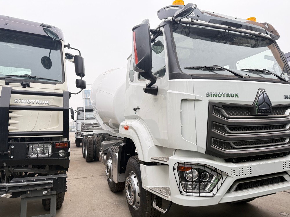 Camion malaxeur HOWO NX 8×4