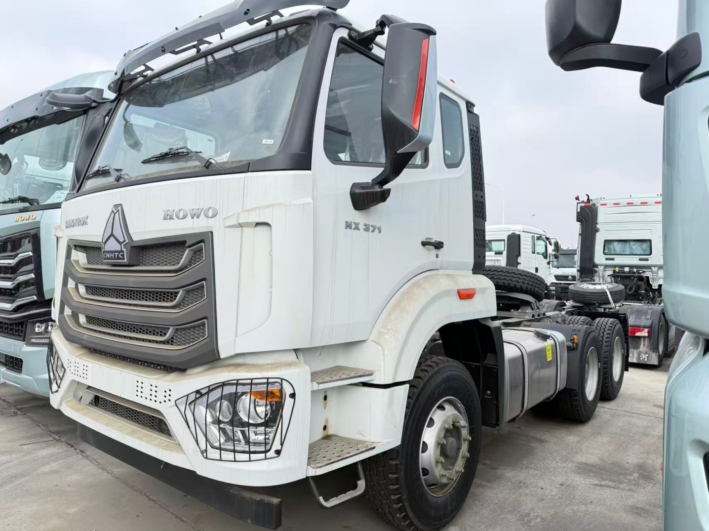 Tracteur routier HOWO NX 6×4