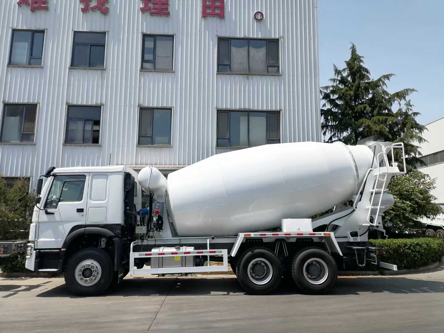 Camion malaxeur HOWO 7 6×4