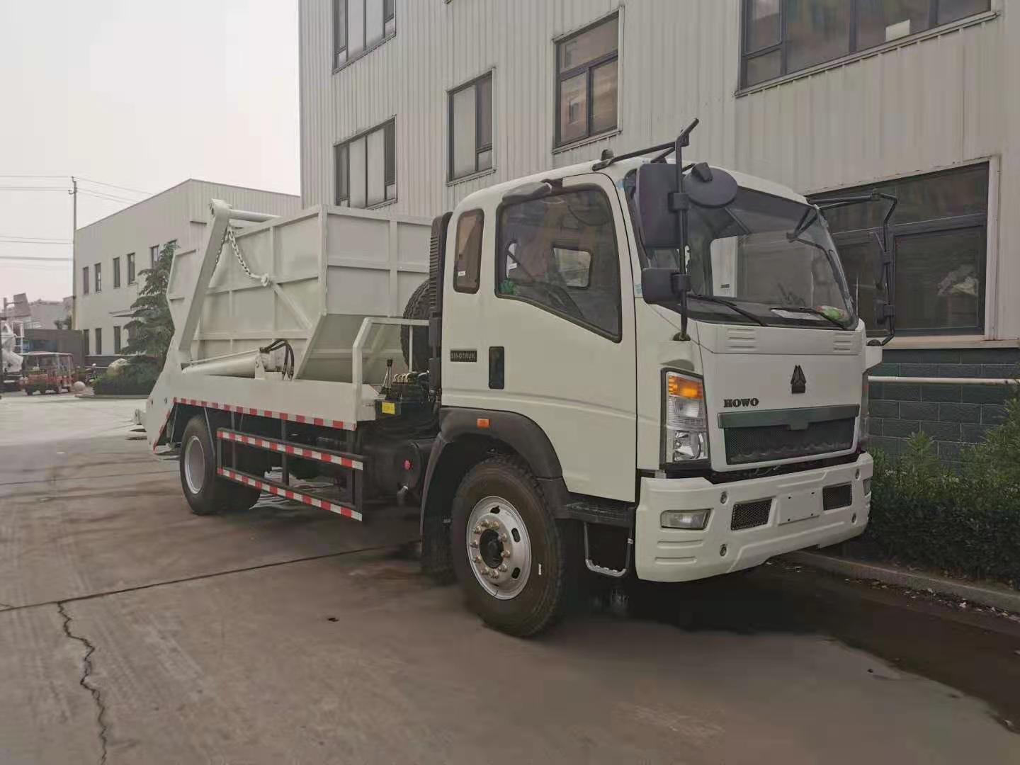 Camion-poubelle articulé