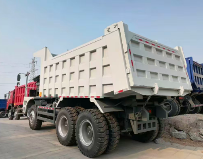Camion minier de 120 tonnes