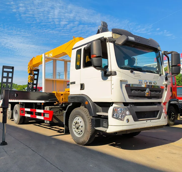 Camion-grue HOWO TX 6×4