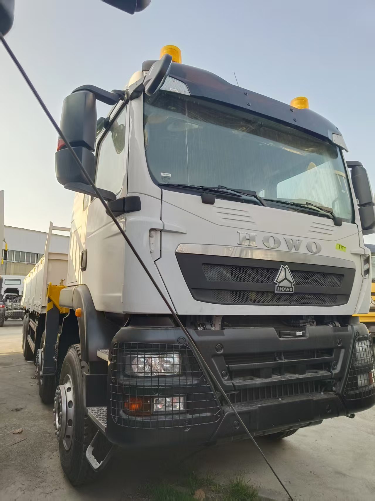 Camion-grue HOWO TX 8×4