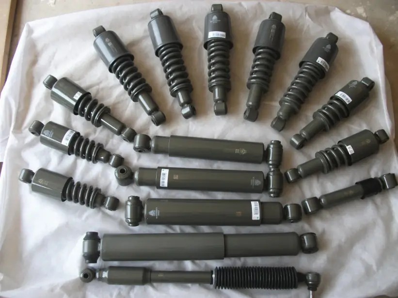 SUSPENSION DE CABINE, PIÈCES DE RECHANGE HOWO